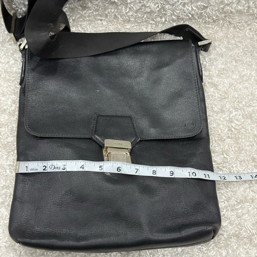 FENDI Black Leather Men's Messenger Bag